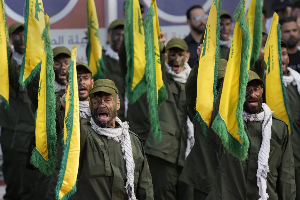اتساع رقعة الحرب من غزة إلى الشرق الأوسط - حزب الله