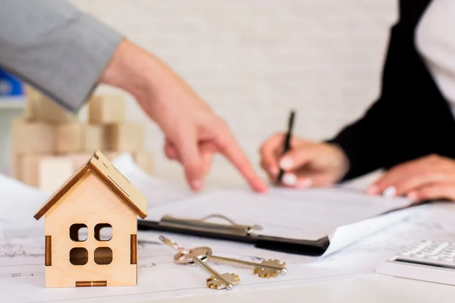 7 خطوات لكتابة عقد إيجار شقة سكنية بدون مشاكل