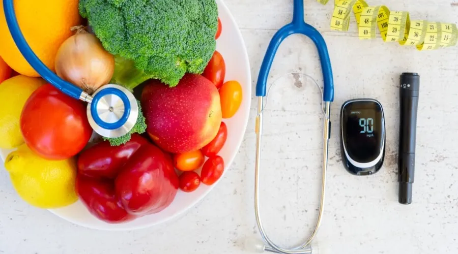 دور التغذية في الوقاية من مرض السكر : 5 حقائق هامة